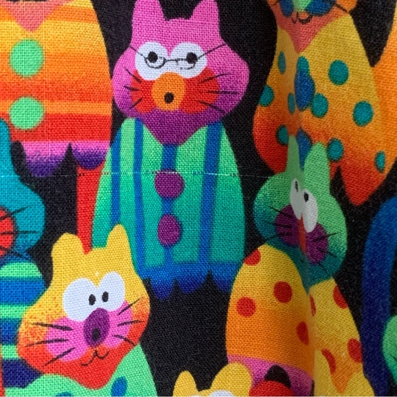 Neon Cat Scrub Top | S.C.R.U.B.S. | Size Large - Picture 6 of 6